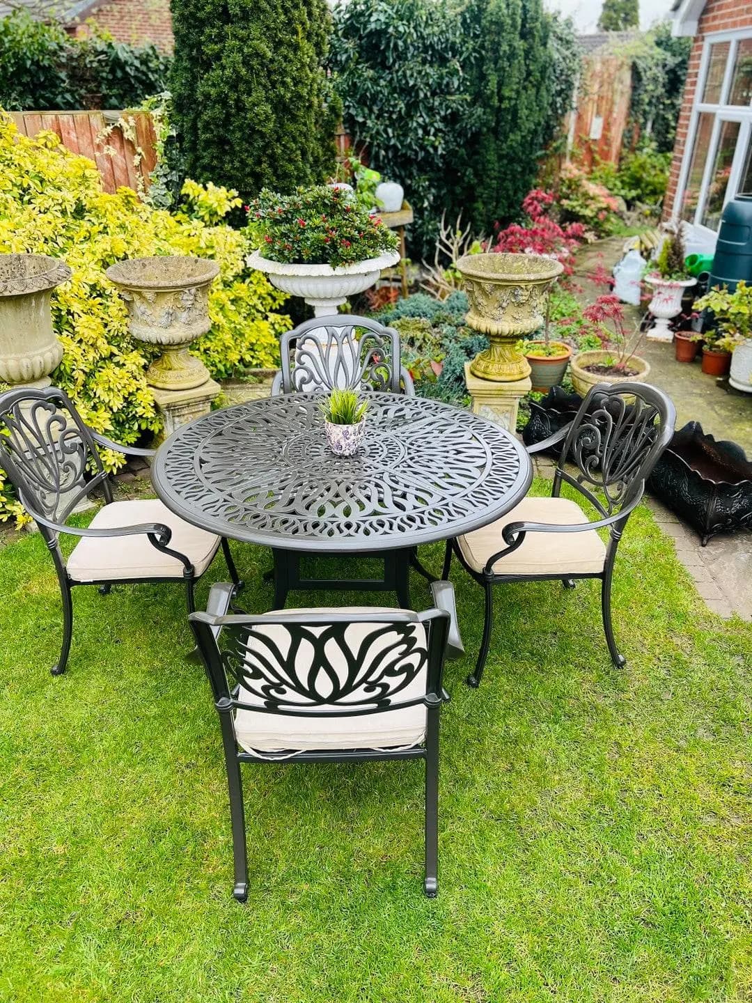 Garden furniture and metal restoration in Amersham